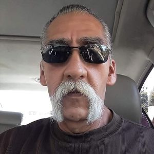 Meet your Posher, Javier